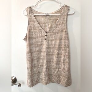 🌺 5 for $15 🌺 Liz Claiborne Tank